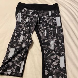 Under Armour capri tights